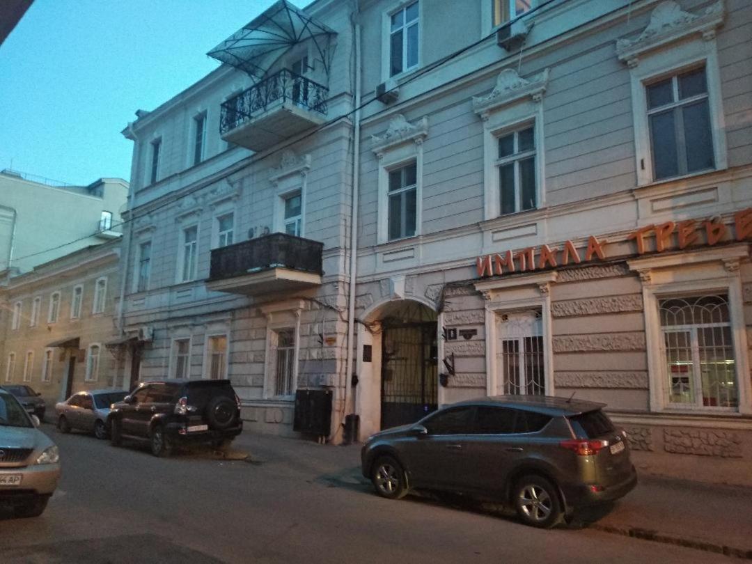White Door Apartments Mansard Heart Of Odessa 2 Exterior foto